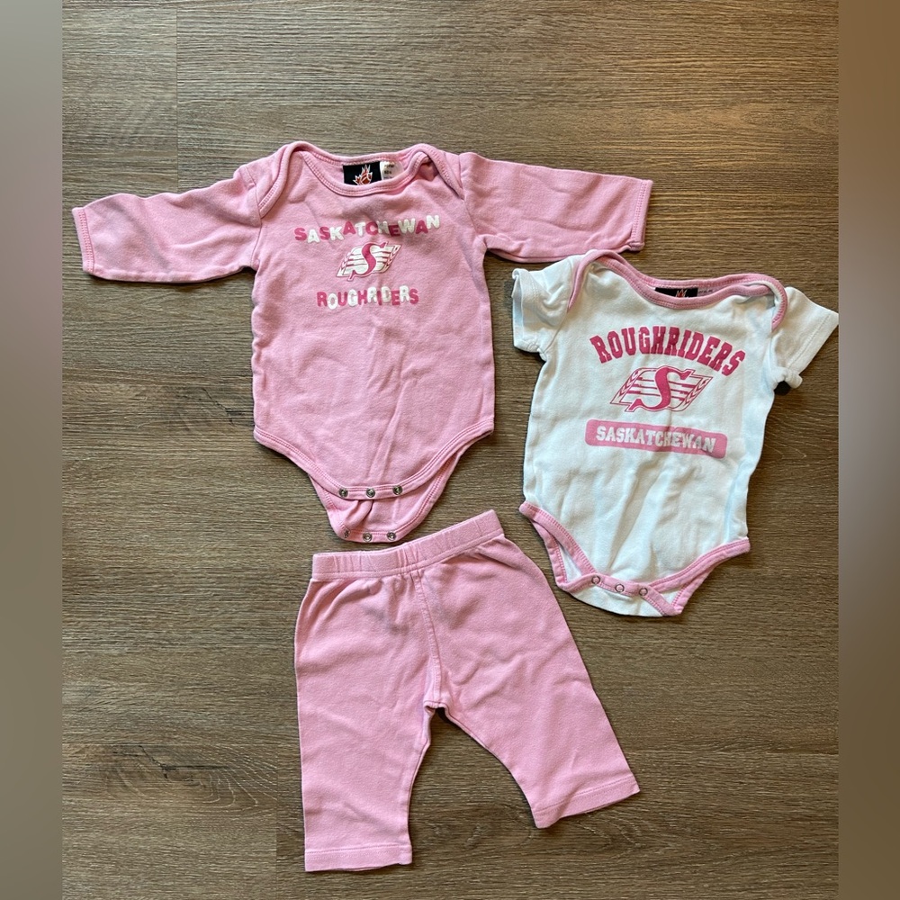 CFL Saskatchewan Roughriders 6-9 month set